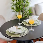 Patio Retreat | Urban Flats Apartamento