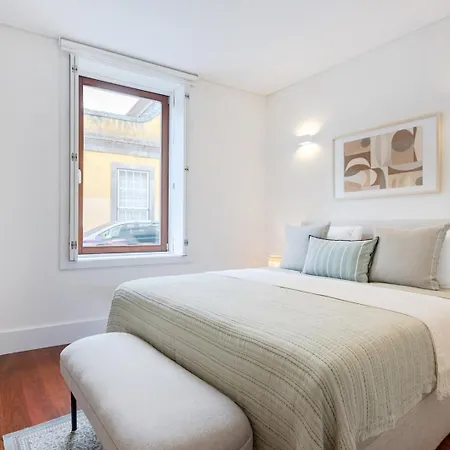 Patio Retreat | Urban Flats * Porto