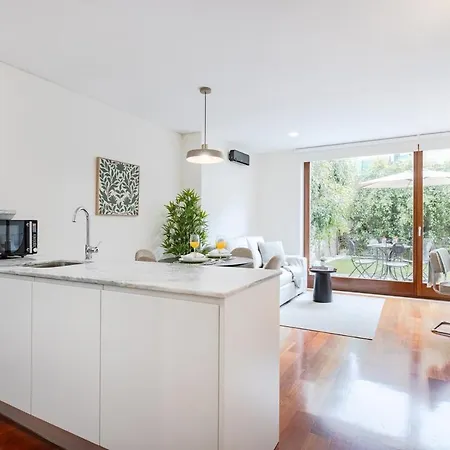 Daire Patio Retreat | Urban Flats Porto