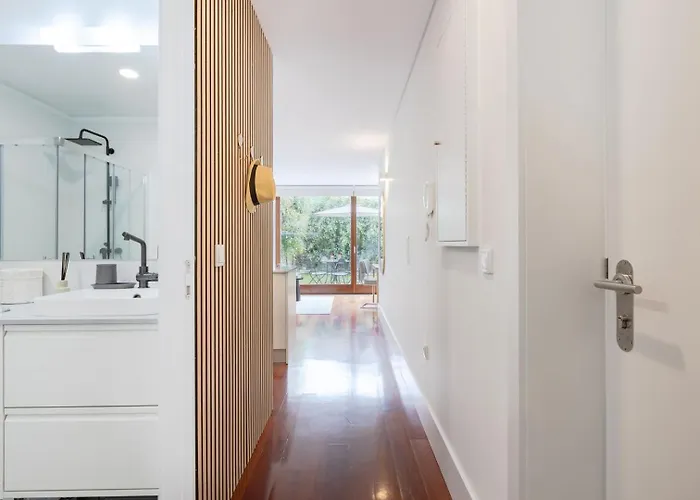 Patio Retreat | Urban Flats Porto