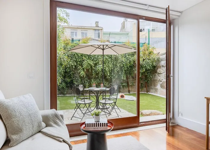 Patio Retreat | Urban Flats * Porto