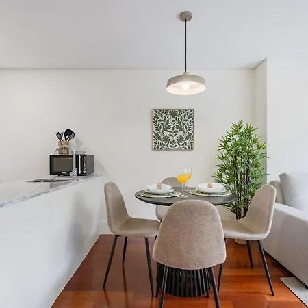 Patio Retreat | Urban Flats דירה פורטו
